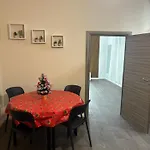 For House * Neapel